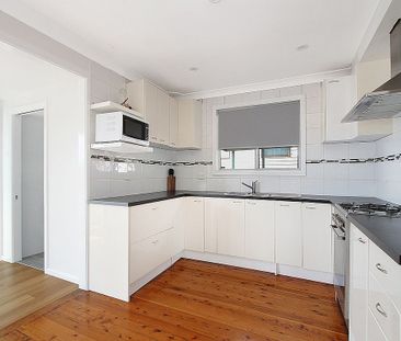 3 Bedroom home on large, flat block - Photo 1