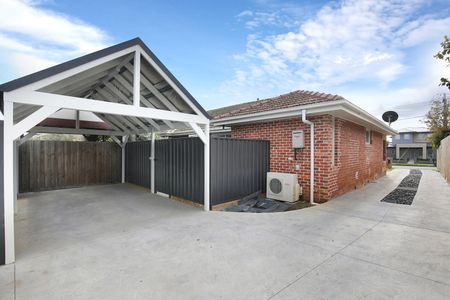 385 Buckley Street, Essendon VIC 3040 - Photo 2