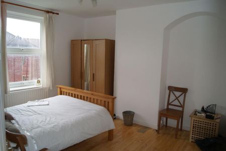 2 bedroom house to rent - Photo 2