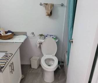 Renovated 1 Bed 1 Bath Pet Friendly - Photo 3