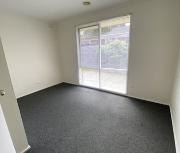 1/23 Clarendon Street, Cranbourne VIC - Photo 2