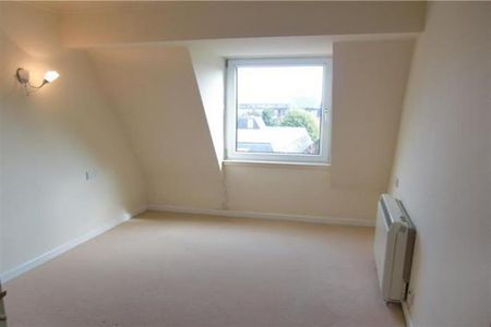 1 bedroom retirement property to rent - Photo 3