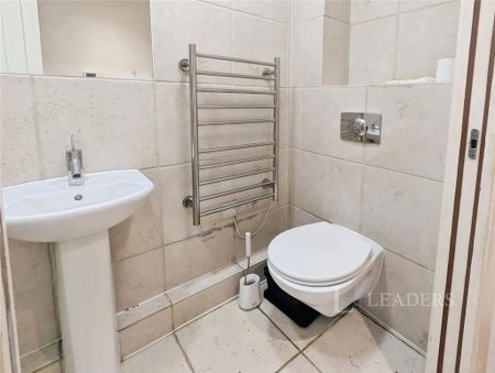 Studio to rent - Photo 5