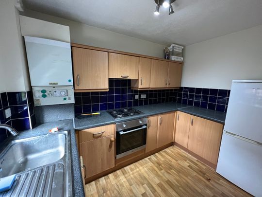 Concord Close, Northolt, Middlesex, UB5 6JZ - Photo 1
