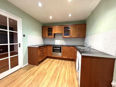 2 bedroom apartment to rent - Photo 4