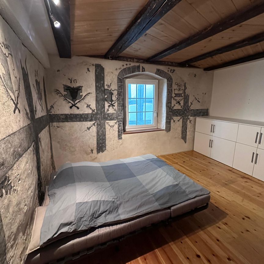 Charmante 5-Zimmer-Maisonette mit Dachterrasse in Zug Altstadt - Foto 1