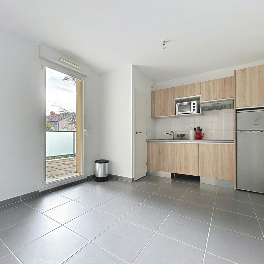 Lyon 5ème : Lumineux T3 meublé avec balcon et garage double - Photo 1