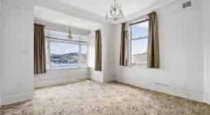 Perfect student flat in Roseneath - Photo 1