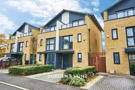 Elderberry Close, Romford - Photo 2