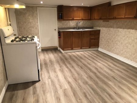 For Lease - 150 Osler Street Unit# Bsmt, Toronto, Ontario - Photo 5