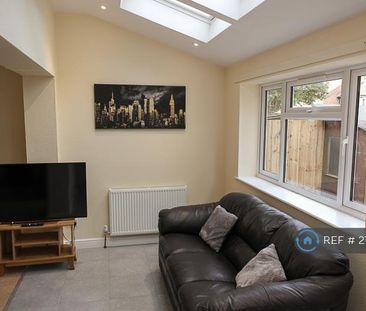 7 bedroom terraced house to rent - Photo 1