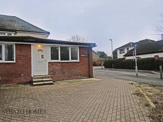 2 bedroom flat to rent - Photo 1