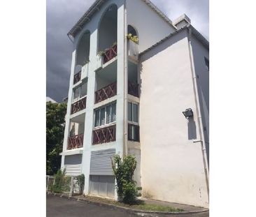 Location Appartement 1 pièce 40m² ST DENIS 97400 - Photo 4