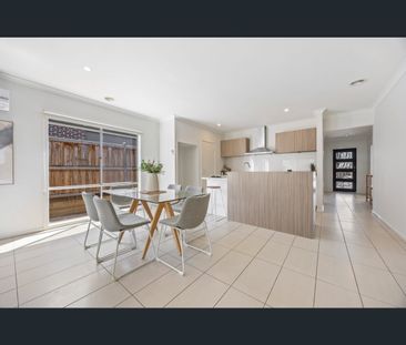38 Greyjoy Rd, Charlemont, Vic 3217 - Photo 4