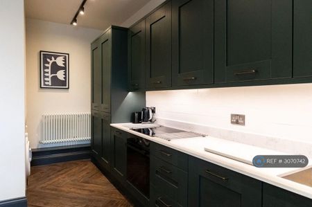 1 bedroom in a house share to rent - Photo 5
