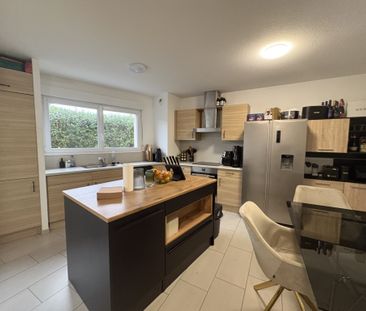 Location Appartement 4 pièces 71m² HUNINGUE 68330 - Photo 5