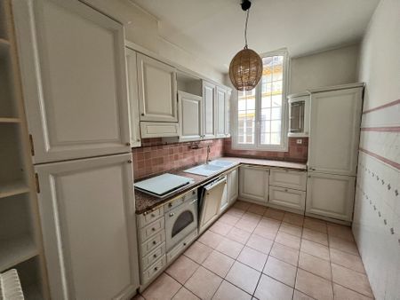Location Appartement 7 pièces 164m² AIX EN PROVENCE 13100 - Photo 4