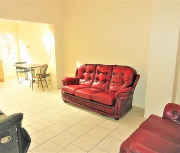 Great House, 137 University Avenue, Queens Quarter, Belfast, BT7 1GX - Photo 1