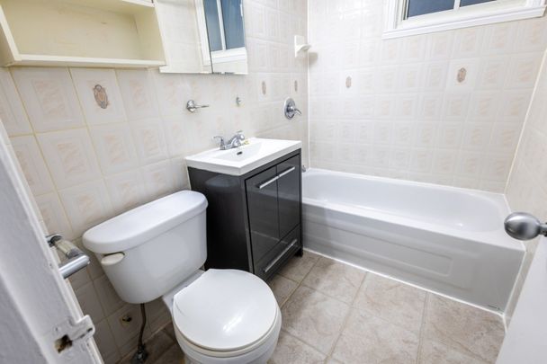 3754 Rue MacKenzie, H3S 1E5, H3S 1E5, Montréal - Photo 1