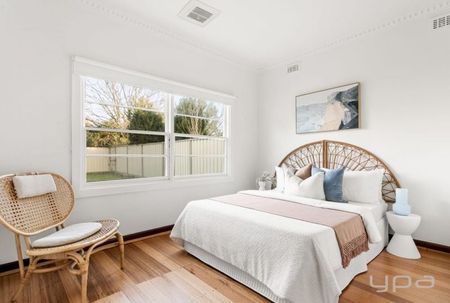 Sophisticated Charm, South Side Werribee - A Rare Find! - Photo 5