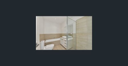 Private and secure Rear Unit! - Photo 4