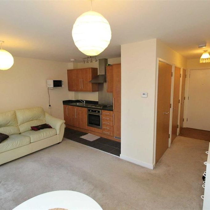 Studio to rent - Photo 1