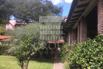 Cortina d'Ampezzo - Independent Villa with big garden. Rif. #2245.