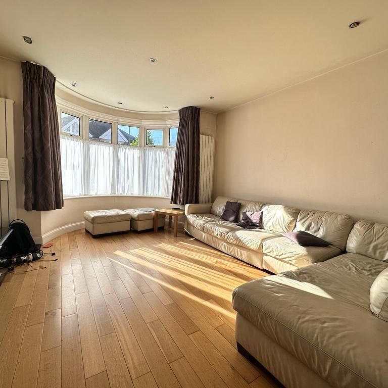 3 bedroom semi-detached house to rent - Photo 1