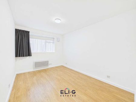 Raffles House, Brampton Grove, NW4 - Photo 2