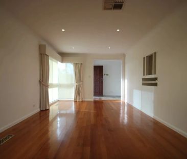 TIMELESS CHARACTER AND COMFORT IN THE HAVERBRACK ESTATE - Photo 3