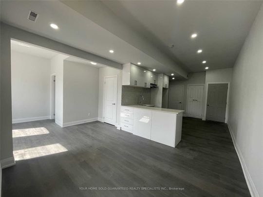 For Lease - 15229 Yonge Street Unit# 2, Aurora, Ontario - Photo 1