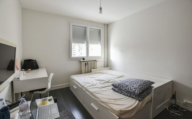 1 chambre à la colocation dans un Appartement Besancon 4 pièce(s) - Photo 1