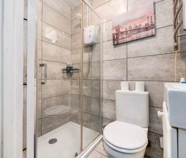 1 Bed Flat, Wilton Avenue, SO15 - Photo 2