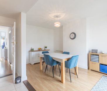 3 bedroom semi-detached house to rent - Photo 2