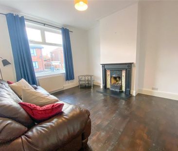 3 bedroom terraced house to rent - Photo 2