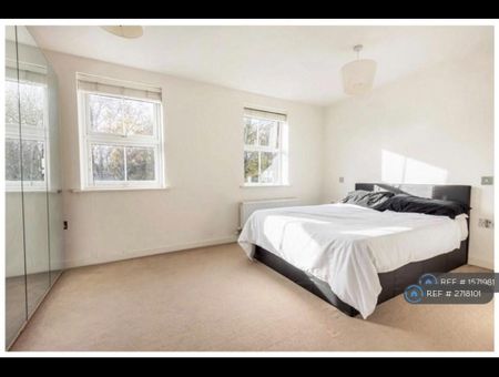 2 bedroom maisonette to rent - Photo 2