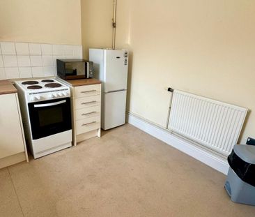 1 bedroom flat to rent - Photo 6
