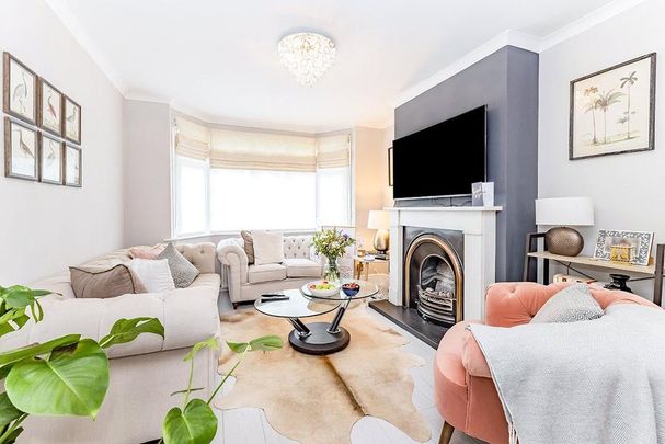 3 bedroom semi-detached house to rent - Photo 1