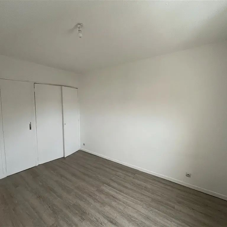 Location appartement 5 pièces - 93m² à Bollene (84500) - Photo 1
