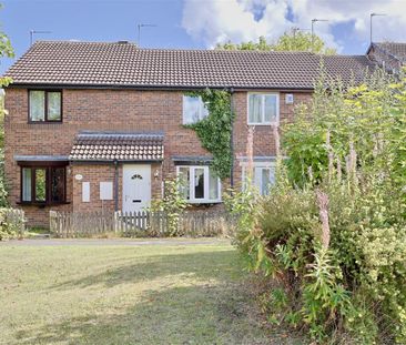 2 bedroom Terraced House to rent in Hunters Road, Spital Tongues, N... - Photo 4