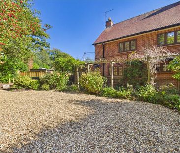 3 bedroom semi-detached house to rent - Photo 6
