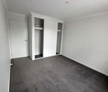 52 Edenbrook Circuit, Pakenham - Photo 4