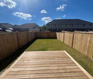 For Lease - 214 Renaissance Drive, St. Thomas, Ontario - Photo 1