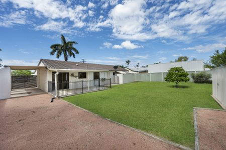 36 Deloraine Street, THURINGOWA CENTRAL - Photo 2