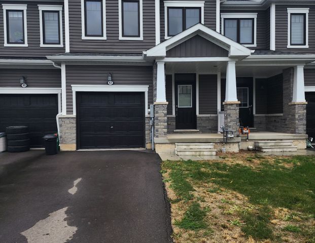 For Lease - 42 Ever Sweet Way, Thorold, Ontario - Photo 1