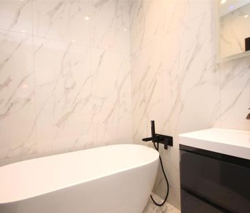 3 bedroom penthouse to rent - Photo 5