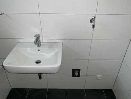 Mittendrin statt nur dabei. Mit neuen Bad und PVC Bodenbelag. - Photo 5