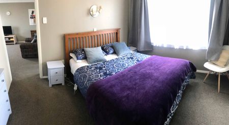 Furnished 2-Bedroom Unit in Great Location - Photo 3