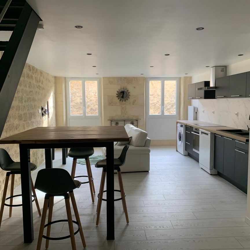 Location Appartement 3 pièces 63m² SAUVETERRE DE GUYENNE 33540 - Photo 1