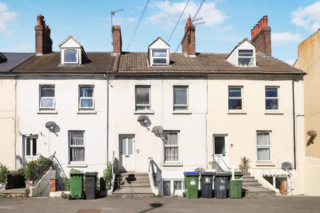 1 bedroom flat to rent Ashford Road - Photo 5